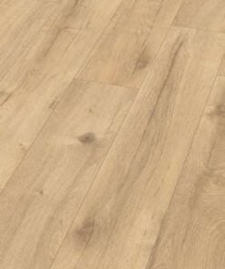 Detail van EGGER EHL142 Natural Loja Eiken laminaat met houtnerf en V-groeven