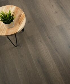 Enviro Rustic 017 PVC vloer in een interieur
